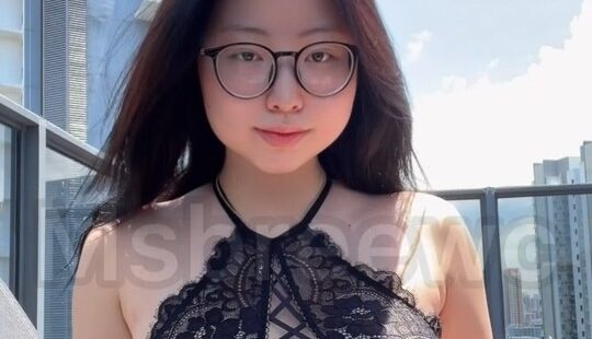 Msbreewc Pamer Body Seksi Di Rooftop